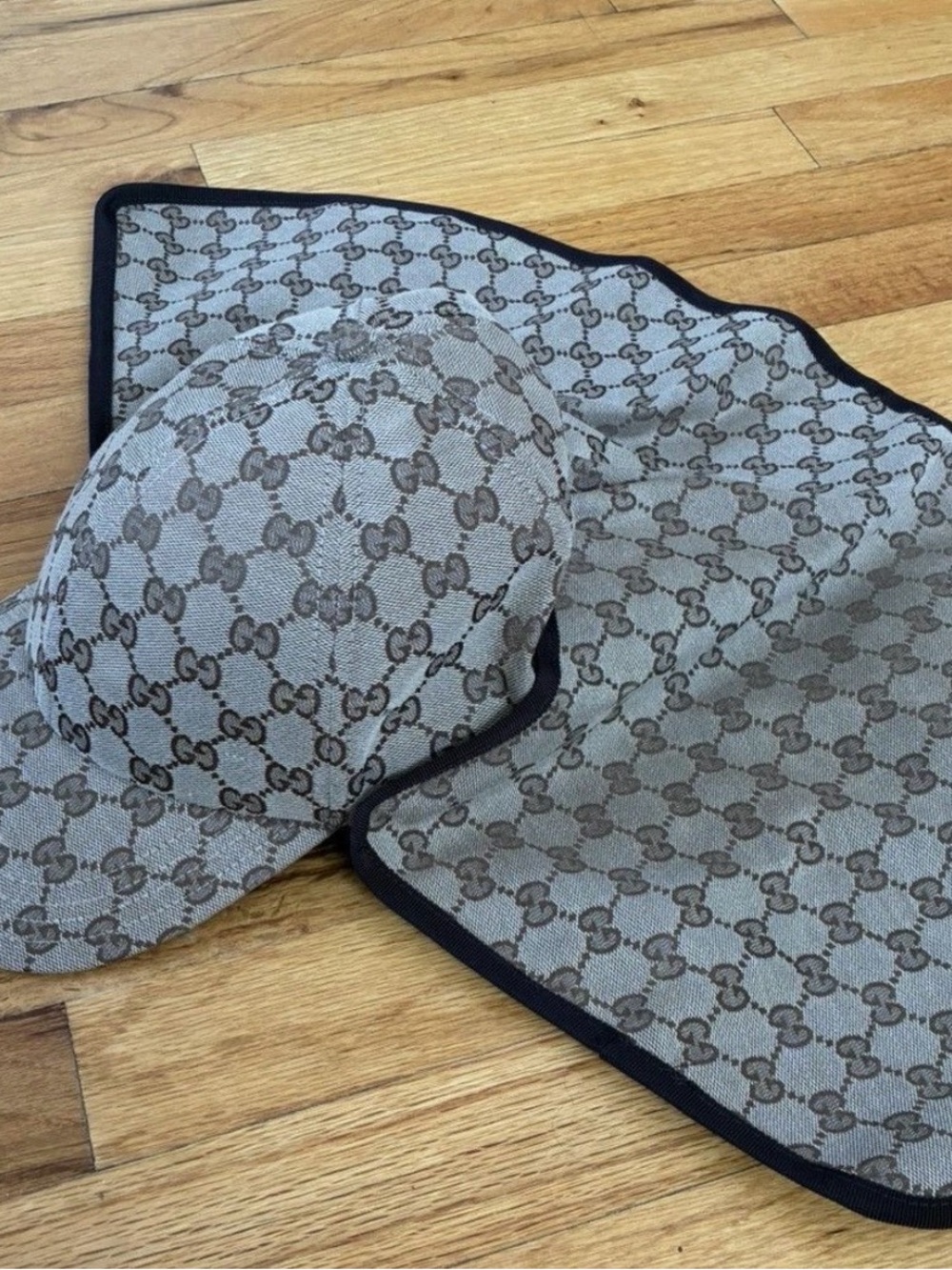 Gucci Beige & Brown GG Monogram Cap and Scarf Set